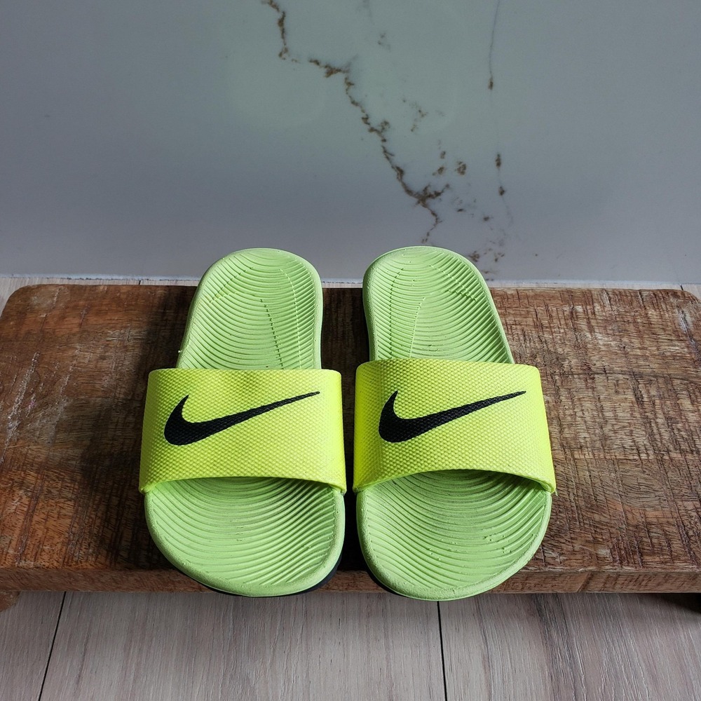 Nike‎ Slides Kids 13C Green Black Kawa Slide Sandals Cushioned Shoes